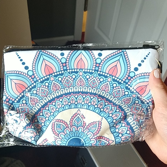 Bag - Picture 2 of 2